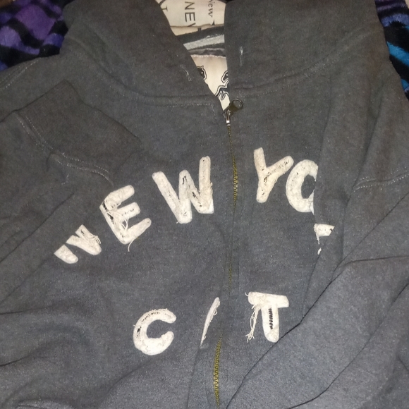 🤑Woman's XL Freedom 2 Be New York Zip Up Gray Jacket with Hood - Picture 2 of 4